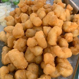 น้ำเต้าหู้ ปาท่องโก๋ โจ๊กหมู พ่อหนุ่มซาเล้ง