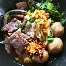 ก๋วยเตี๋ยวเนื้อสด+ลูกชิ้นเนื้อ