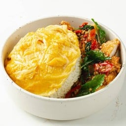 ข้าวกระเพราไก่ทงคัตสึ+ไข่ข้น