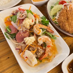 ยำเส้นแก้วรวมมิตรทะเล