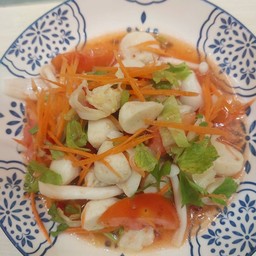 ยำลูกชิ้นหมู