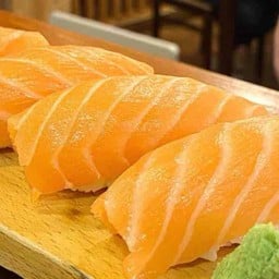 ซูชิแซลมอน.