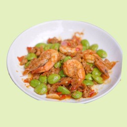 ผัดสะตอกุ้งน้ำพริกเผา