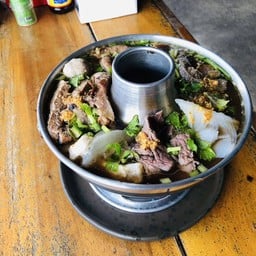 หม้อไฟเนื้อ