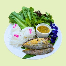 Fried Mackerel Wrapped in Leaves