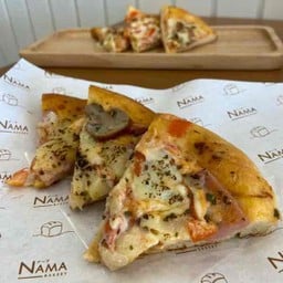 ขนมปังหน้าพิซซ่า