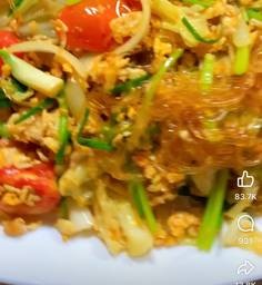 ผัดวุ้นเส้น ใส่ กุ้ง  (เปลี่ยนวัถุดิบได้ค่ะ)