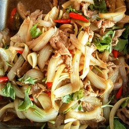 ผัดหอมใหญ่