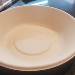 จานกระดาษ