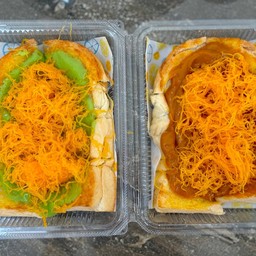 ปังปิ้งแผ่นไส้โฮมเมด + ฝอยทอง