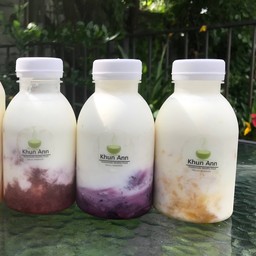 โยเกิร์ตพร้อมดื่ม 220 ml. x 3 ขวด (เลือกรสได้)