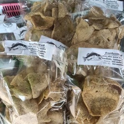 เกรียบปลาแผ่น