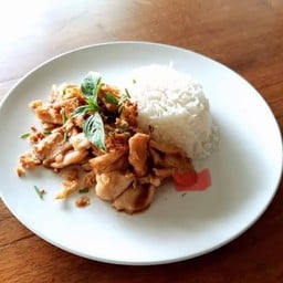 เจ้นีกะเพราไฟแล่บ25 บางใหญ่เก่า