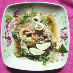 ยำวุ้นเส้น