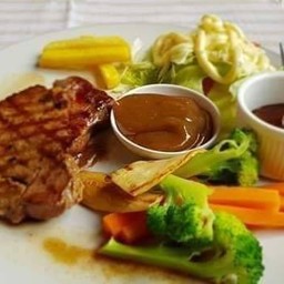 [เซตสุดฮิต] สเต็กไก่ + ยำไก่ยอ