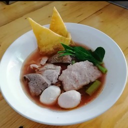เกาเหลาเย็นตาโฟเครื่องหมู (พิเศษ)