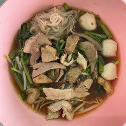 ก๋วยเตี๋ยวหมูน้ำตก พิเศษ