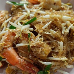 ผัดไทยวุ้นเส้นกุ้งสด