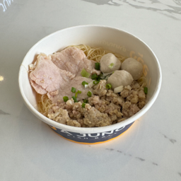 ก๋วยเตี๋ยวหมู ธรรมดา