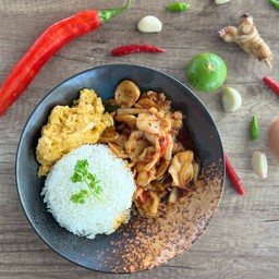 ข้าวไข่ข้นหมูผัดพริกเผา