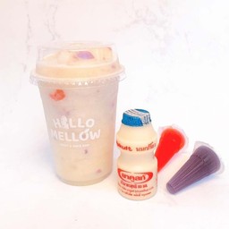 ยาคูลท์ปั่น+ปีโป้ Yakult Drinking Yoghurt with Pipo Jelly Frappe