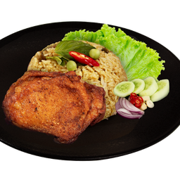 BX47 ข้าวผัดแกงเขียวหวานไก่ทอดน้ำปลา