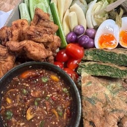 ชุดน้ำพริกกะปิใส่มะอึก