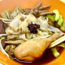 อากู๋ก๋วยเตี๋ยวไก่ตุ๋นมะระ ไม่มี