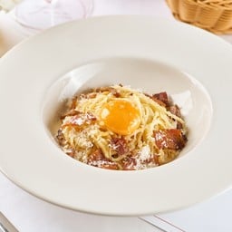 Classic Carbonara Pasta