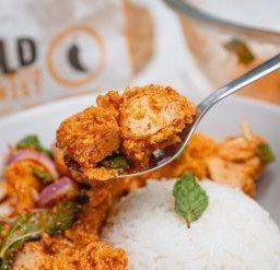 ข้าวยำไก่แซ่บ.