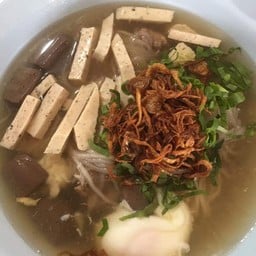จ๊ะจ๋า ก๋วยจั๊บญวน & ต้มเลือดหมู ตลาดมิ่งมิตร รามอินทรา85