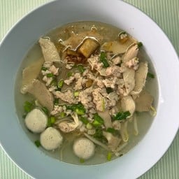 เกาเหลาหมูน้ำใส พิเศษ