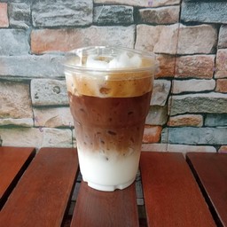 กาแฟนมมะพร้าวเย็น