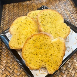 ขนมปังกระเทียม Garlic bread