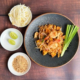 ผัดไทยกุ้งสด