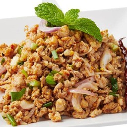 ลาบไก่ (ไม่มีไข่ต้ม)