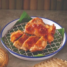 ไก่ย่างหนังกรอบ (จานเล็ก)