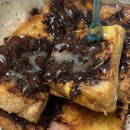 ปังปิ้งเนยนมโอวัลติน