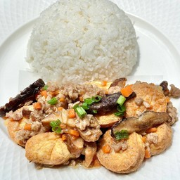 ข้าว ผัดเต้าหู้ทรงเครื่อง