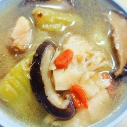 มะระตุ๋นเห็ดหอม