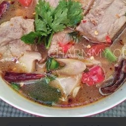 ต้มแซ่บกระดูกอ่อนหมู