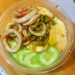 ข้าวไข่ข้น+ปลาหมึกคั่วพริกเกลือ