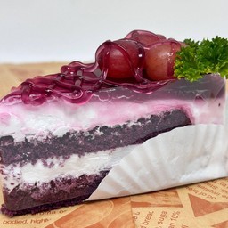 เค้กดับเบิ้ลองุ่นนอก (Double Grape Cake)