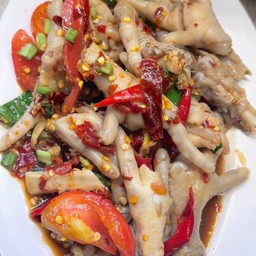 ตำเหลาตีนไก่(เหลาจะไม่มีเส้นมะละกอนะคะ)