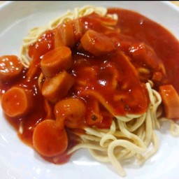 สปาเก็ตตี้ซอสไส้กรอก