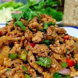 ก้อยหมูมะนาว