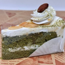 เค้กชาเขียวอัลมอนด์ (Matcha Almond)