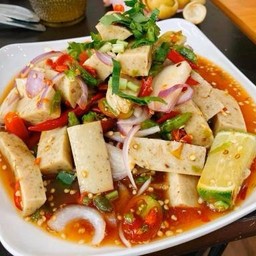 ยำหมูยอไข่แดงเค็ม