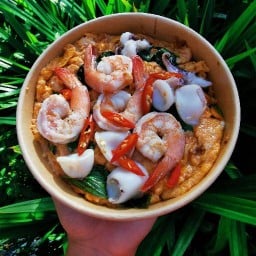 ไข่กระทะ ข้าวเหนียวไก่ทอด ข้าวกะเพราพริกแห้ง ไข่ข้น  สูตรเด็ดบังอาลีฟ