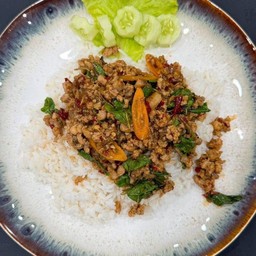 ข้าวผัดกระเพรา